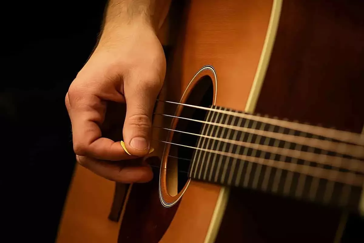 Guitar and Ukulele classes in Varanasi at Aalaap Music Academy