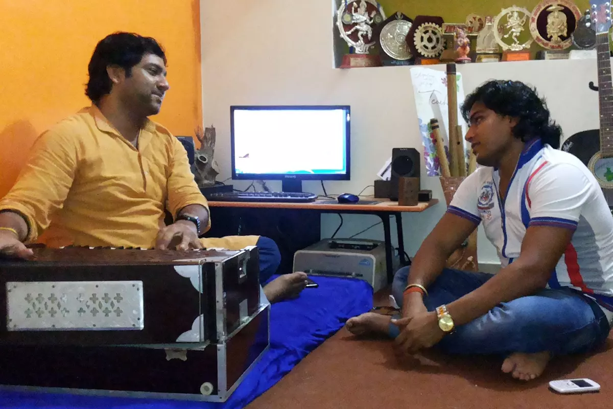 Mohan Rathor, Bhojpuri singer, at Aalaap Music Academy