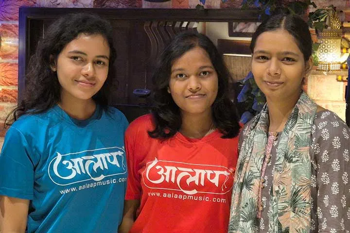 Student of Aalaap Music Academy, Varanasi